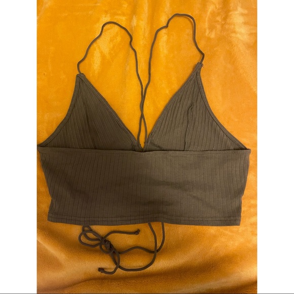 SHEIN Ribbed Halter Top - Picture 2 of 4